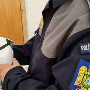 Peste 700 de bunuri susceptibile a fi contrafăcute, estimate la 110.000 de lei, descoperite de polițiștii de frontieră giurgiuveni
