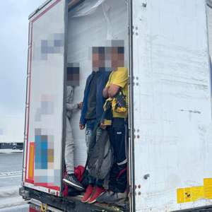 Treizeci cetăţeni străini, depistați de polițiștii de frontieră arădeni