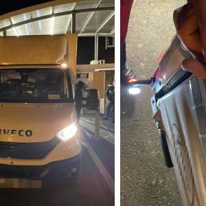 Cinci cetățeni străini depistați într-o autoutilitară de către polițiștii de frontieră arădeni