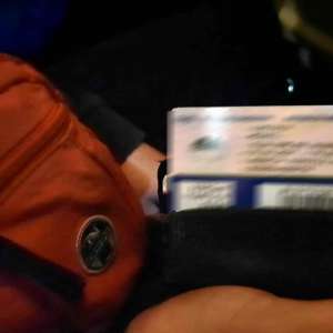 Un permis de conducere şi două cărţi de identitate false descoperite de poliţiştii de frontieră