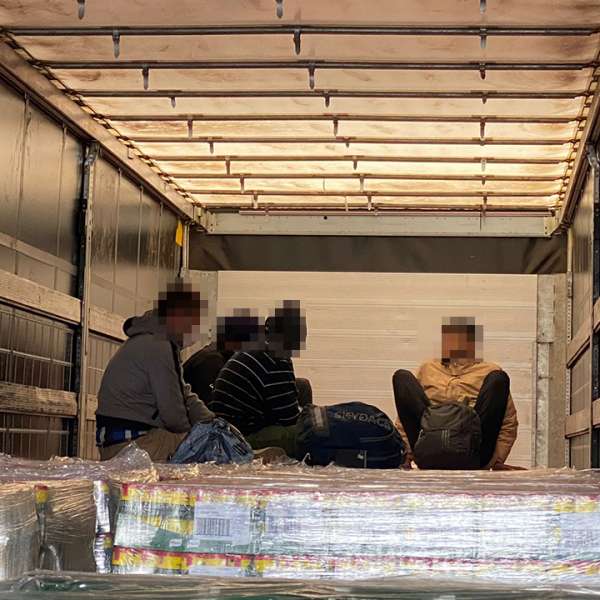 Treizeci și unu de cetăţeni străini depistați de polițiștii de frontieră arădeni