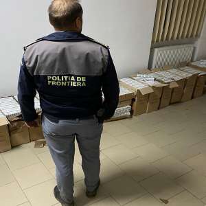 Aproximativ 22.000 pachete cu țigări confiscate la frontiera de nord