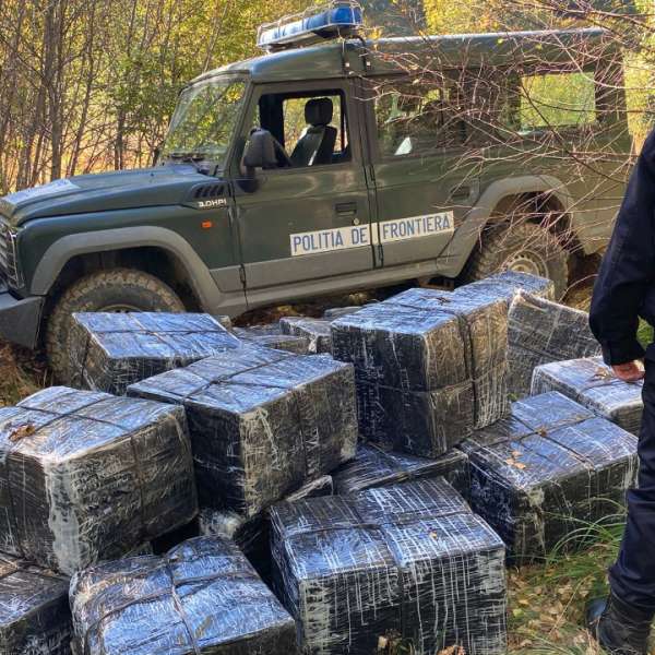 Peste 36.000 pachete cu țigări confiscate la frontiera cu Ucraina