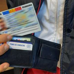 Cartea de identitate falsă procurată cu ajutorul unui prieten a fost descoperită de poliţiştii de frontieră