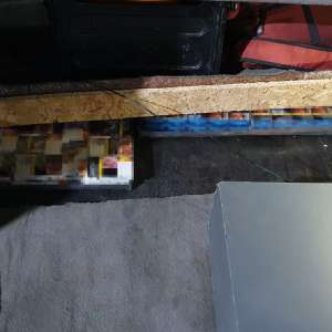 Țigarete în valoare de 16.000 de lei, ascunse într-un microbuz, descoperite la P.T.F Giurgiu