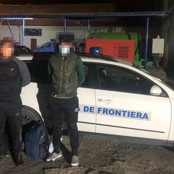 Doi cetăţeni străini opriţi din drumul ilegal spre vestul Europei