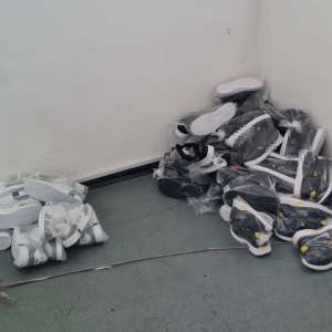 Sute de bunuri susceptibile a fi contrafăcute, descoperite în P.T.F. Giurgiu