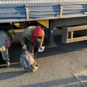 Cinci cetăţeni străini depistați de polițiștii de frontieră arădeni