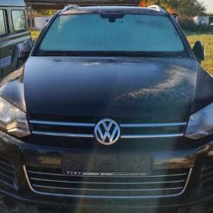 Volkswagen Touareg, în valoare de 100.000 de lei, furat din Germania, descoperit la P.T.F. Petea