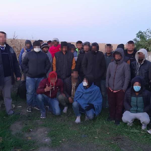 Douăzeci și șase de persoane depistate în apropierea orașului Nădlac, în cadrul unor acţiuni preventive