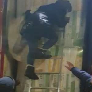 Doi cetățeni străini opriți din drumul ilegal către Norvegia