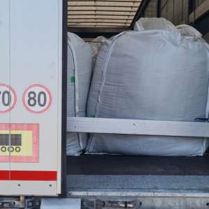 Over 3.3 tons of raw tobacco, hidden in a truck at P.T.F. Giurgiu
