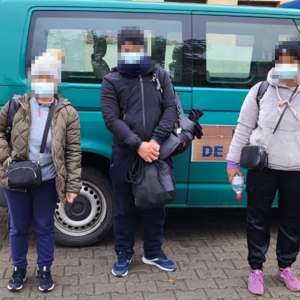 Cetățeni din Nepal, depistați în timp ce doreau să treacă ilegal frontiera înspre Serbia