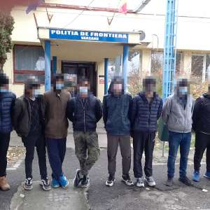 Douăzeci și doi de cetăţeni străini opriţi la graniţa cu Ungaria de polițiștii de frontieră arădeni