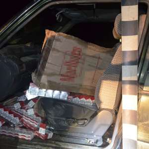 Peste 18.000 de pachete cu țigări de contrabandă, confiscate la frontiera cu Ucraina