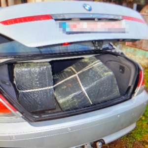 Țigări în valoare de peste 108.000 lei confiscate la frontiera cu Ucraina