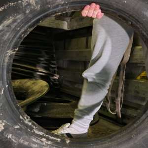 Automarfar încărcat cu 22 tone de deșeuri din Polonia, oprit la intrarea în România