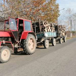 Brăilean cu permis de conducere necorespunzător, depistat conducând un ansamblu rutier cu remorcă neînmatriculată
