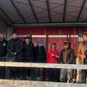 Nouăsprezece cetăţeni străini opriţi la graniţa cu Ungaria de polițiștii de frontieră arădeni