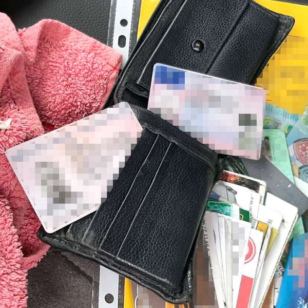 Permis de conducere fals descoperit la controlul de frontieră