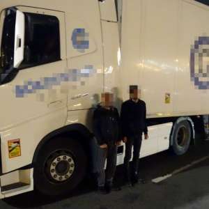 Doi cetățeni sirieni care intenționau să ajungă ilegal în Germania, depistați în proximitatea P.T.F. Calafat