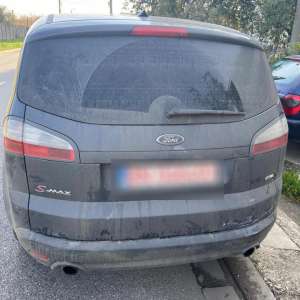 Doi cetățeni români arestați preventiv pentru trafic de migranți