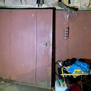 Doi cetățeni români arestați preventiv pentru trafic de migranți