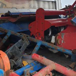 18 tone de deșeuri din componente de utilaje agricole, descoperite în două autocamioane sosite din Turcia