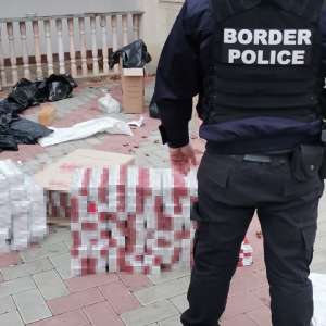 23 percheziţii domiciliare pe raza judeţelor Galați, Iași și Suceava pentru destructurarea unei reţele de contrabandă cu tutun