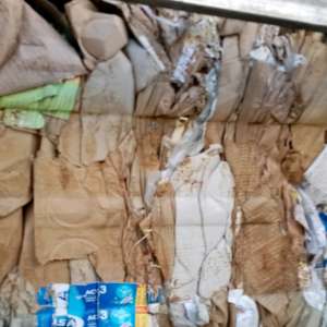 Deşeuri din hârtie oprite la P.T.F. Turnu Măgurele