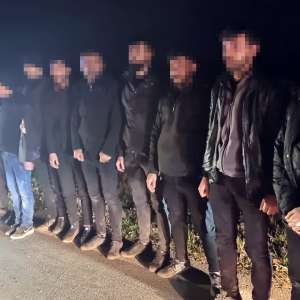 Cetăţean turc cercetat în stare de arest preventiv pentru trafic de migranți
