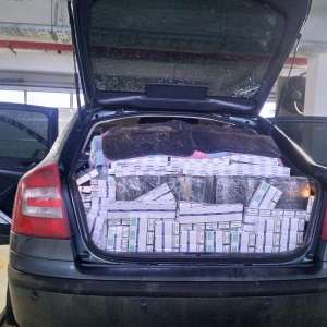 Țigări în valoare de 350.000 de lei confiscate la frontiera cu Ucraina