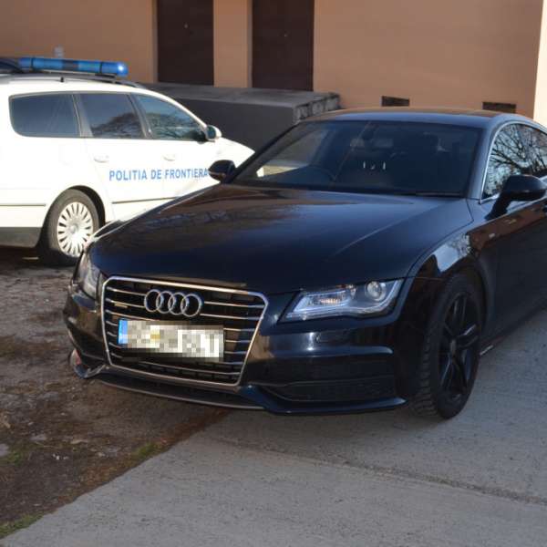 Autoturism semanlat furat din Marea Britanie, descoperit în trafic de polițiștii de frotieră ieșeni