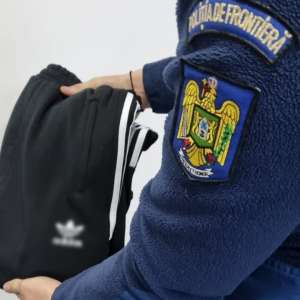 Aproximativ 1.400 de bunuri contrafăcute, descoperite în P.T.F. Giurgiu
