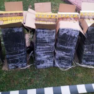 Țigări în valoare de peste 300.000 de lei confiscate de polițiștii de frontieră