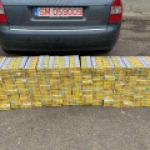 Țigări în valoare de peste 300.000 de lei confiscate de polițiștii de frontieră