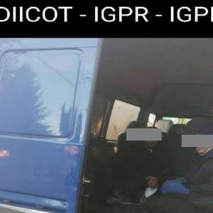 Arestaţi preventiv pe o perioadă 30 de zile pentru trafic de migranţi şi constituire a unui grup infracţional organizat