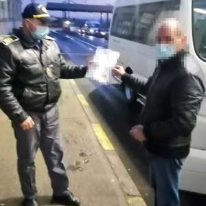 Certificat de vaccinare împotriva Covid-19 fals, descoperit la controlul de frontieră