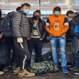 Douăzeci și doi de cetăţeni străini opriți din drumul ilegal către Spațiul Schengen