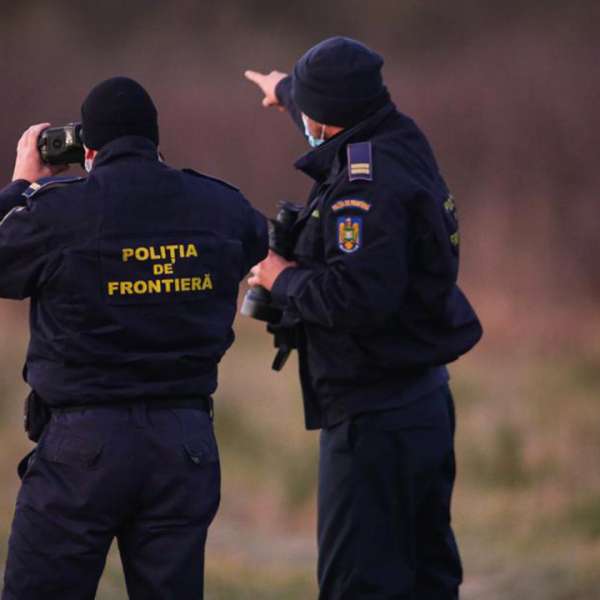 Ajutor medical acordat unei tinere din Somalia, depistată în stare de inconştienţă în apropierea graniţei cu Serbia