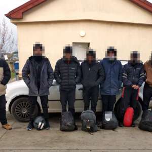 Şase afgani, sprijiniţi de un cetățean român, depistaţi la graniţa cu Serbia
