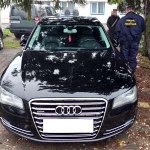 Autoturism de lux căutat de autoritățile din Norvegia, descoperit de poliţiştii de frontieră constănţeni