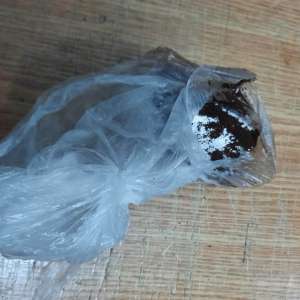 Droguri ascunse într-un flacon de medicamente descoperite la controlul de frontieră