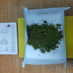 Droguri ascunse într-un flacon de medicamente descoperite la controlul de frontieră