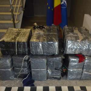   Aproximativ 6.500 de pachete cu ţigări descoperite la frontiera de nord
