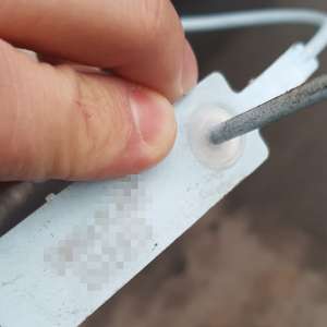 Ascunşi într-un TIR încărcat cu jucării, şase cetăţeni străini au încercat să treacă ilegal frontiera