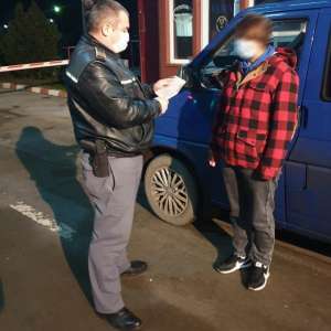 2.500 de euro plătiţi pentru o viză Schengen falsă