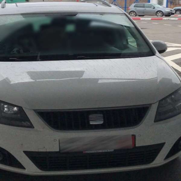 Autoturism cu autorizație de circulație provizorie expirată, descoperit la controlul de frontieră