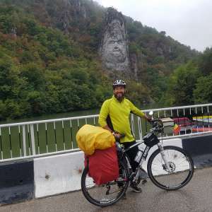 Cu bicicleta pe ConTurul României