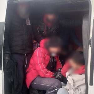 Treizeci şi doi de cetăţeni indieni, depistaţi la frontiera cu Serbia